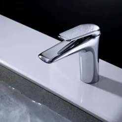 Bathroom Sink Faucet - Single Chrome / Brushed / Electroplated Centerset Single Handle One HoleBath Taps / Brass