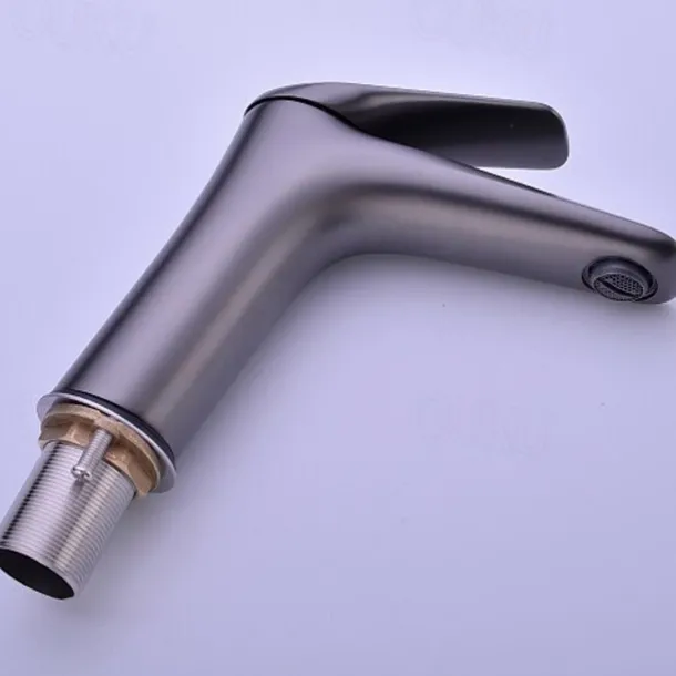 Bathroom Sink Faucet - Single Chrome / Brushed / Electroplated Centerset Single Handle One HoleBath Taps / Brass