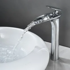 Bathroom Sink Faucet - Waterfall Electroplated / Painted Finishes Centerset Single Handle One HoleBath Taps