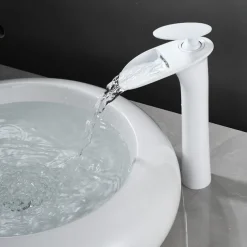 Bathroom Sink Faucet - Waterfall Electroplated / Painted Finishes Centerset Single Handle One HoleBath Taps