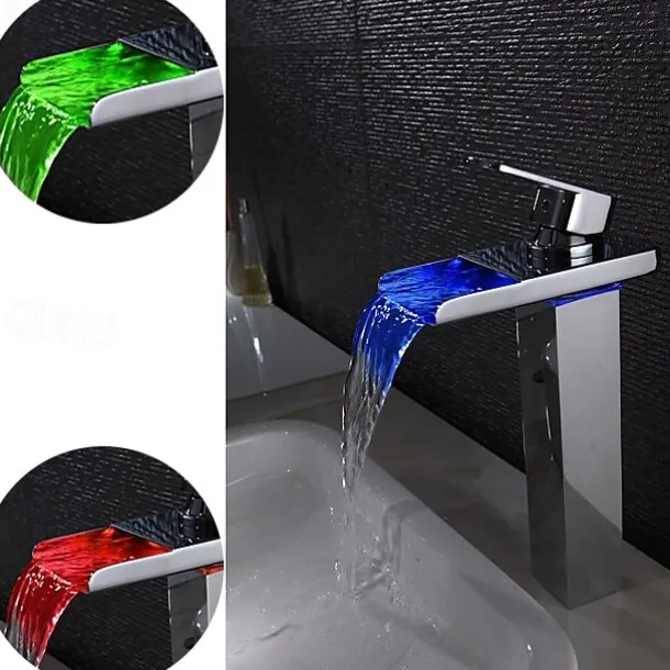 Bathroom Sink Faucet - Waterfall Chrome Centerset Single Handle One HoleBath Taps / Brass