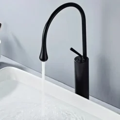 Bathroom Sink Faucet - Waterfall Electroplated Centerset Single Handle One HoleBath Taps