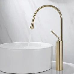 Bathroom Sink Faucet - Waterfall Electroplated Centerset Single Handle One HoleBath Taps