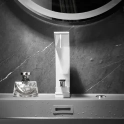 Bathroom Sink Faucet - Waterfall Electroplated / Painted Finishes Centerset Single Handle One HoleBath Taps