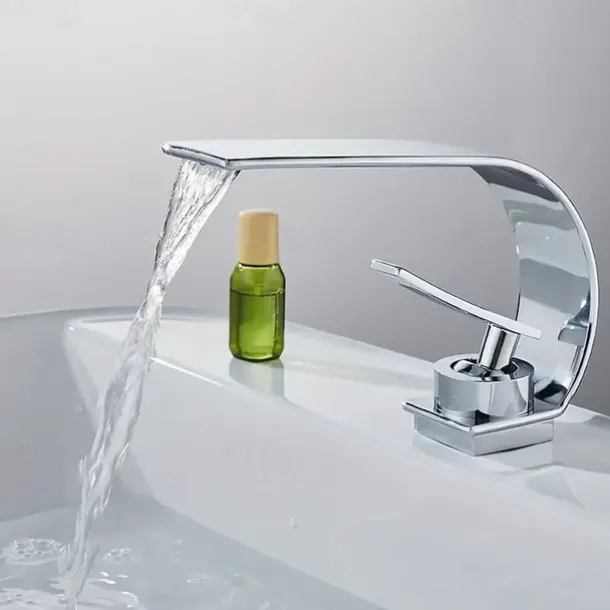 Bathroom Sink Faucet - Waterfall Electroplated Centerset Single Handle One HoleBath Taps