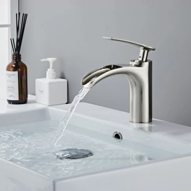 Bathroom Sink Faucet - Waterfall Electroplated Centerset Single Handle One HoleBath Taps