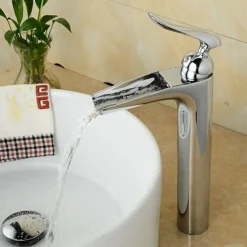 Bathroom Sink Faucet - Waterfall Chrome Centerset Single Handle One HoleBath Taps