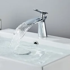 Bathroom Sink Faucet, Brass Waterfall Single Handle One Hole Modern Style Bath Taps with Hot and Cold Water