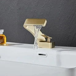 Bathroom Sink Faucet, 7-shaped Bend Waterfall Mixer Basin Taps Single Handle One Hole Vessel Taps with Hot and Cold Water Hose