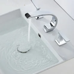 Bathroom Sink Faucet Widespread Oil-rubbed Bronze/Nickel Brushed/Electroplated Widespread Two Handles Three HolesBath Taps