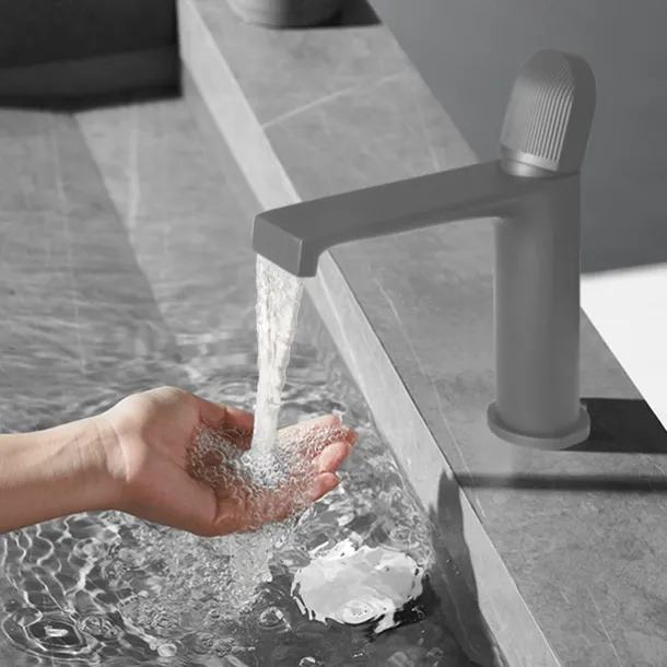 Bathroom Sink Faucet,Black Bathroom Faucet,Brass Single Handle One Hole Bath Taps(Black/Grey/Chrome/Golden)