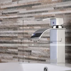 Bathroom Sink Faucet,Brass Single Handle One Hole Silvery Waterfall Concise Style Chrome Centerset Bath Taps