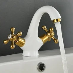 Bathroom Sink Faucet,Classic Electroplated / Painted Finishes Centerset Two Handles One Hole Bath Taps