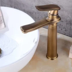 Bathroom Sink Faucet,Single Brass Free Standing Single Handle One Hole Bath Taps with Hot and Cold Switch