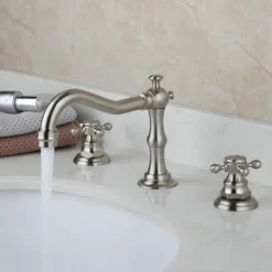 Bathroom Sink Faucet,Widespread Two Handle Three Holes, Brass Bath Taps, Brass Bathroom Sink Faucet Contain with Cold and Hot Water