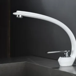 Bathroom Sink Mixer Faucet, Single Handle One Hole Washroom Basin Taps Chrome Finish Bathroom Faucet with Hot and Cold Water Hose