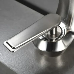 Bathroom Sink Mixer Faucet, Single Handle One Hole Washroom Basin Taps Chrome Finish Bathroom Faucet with Hot and Cold Water Hose