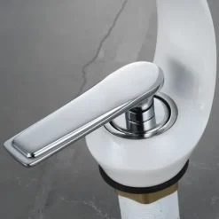 Bathroom Sink Mixer Faucet, Single Handle One Hole Washroom Basin Taps Chrome Finish Bathroom Faucet with Hot and Cold Water Hose