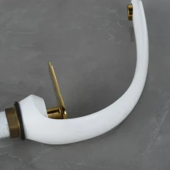 Bathroom Sink Mixer Faucet, Single Handle One Hole Washroom Basin Taps Chrome Finish Bathroom Faucet with Hot and Cold Water Hose