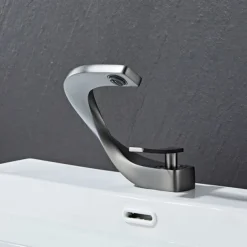 Bathroom Sink Mixer Faucet, Mono Wash Basin Single Handle Basin Taps Washroom, Monobloc Vessel Water Brass Tap Deck Mounted with Hot and Cold Hose