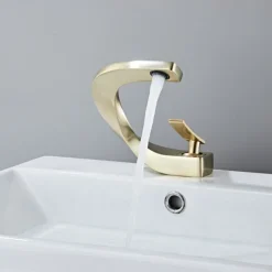 Bathroom Sink Mixer Faucet, Mono Wash Basin Single Handle Basin Taps Washroom, Monobloc Vessel Water Brass Tap Deck Mounted with Hot and Cold Hose