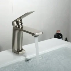 Bathroom Sink Mixer Faucet, Monobloc Washroom Basin Taps Single Handle One Hole Deck Mounted with Hot and Cold Hose