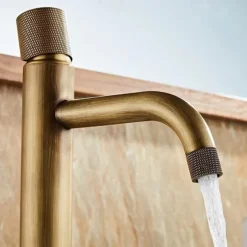 Bathroom Sink Mixer Faucet Single Knob, Vintage Mono Basin Taps Brass Deck Mounted, Monobloc Single Handle One Hole Vessel Water Tap with Hot Cold Water Hose Washroom