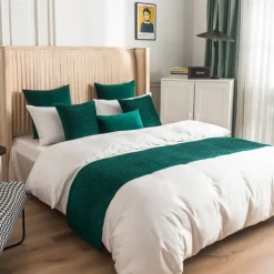 Bed Runner Bed Scarf, Velvet Decorative Bed Scarf for Home Hotel Bedspreads Scarves Protection Modern Solid Bed Runner for Foot of Bed Home Bedroom Bedding Decoration