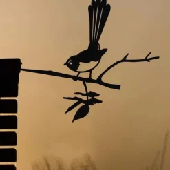 Birds Metal Garden Art Decor, Funny Metal Wall Sculptures Weatherproof Wrought Iron Art Sign Outdoor Garden Farmhouse Decor Wall Decor