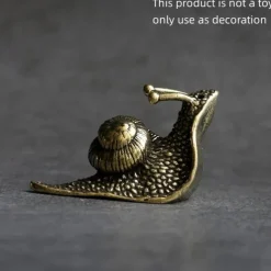 Brass Snail Animal Figurines, Retro Pure Copper Mini Snail Statue Ornaments Desk Antique Brass Tea Pet Collection Home Decorations For Living Room