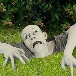 Breaking The Ground Zombie Outdoor Halloween Decoration Zombie Garden Statue Zombie Garden Decoration Halloween Props Funny Resin Sculpture Haunted House Decorations Outdoor Halloween Decorations
