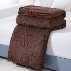 Butterfly Tuff Velvet Bed Blanket - Luxuriously Soft and Elegant - Intricate Butterfly Design for a Touch of Nature - Cozy and Warm for All-Season Comfort - High-Quality, Durable Velvet Fabric