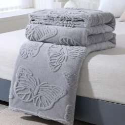 Butterfly Tuff Velvet Bed Blanket - Luxuriously Soft and Elegant - Intricate Butterfly Design for a Touch of Nature - Cozy and Warm for All-Season Comfort - High-Quality, Durable Velvet Fabric
