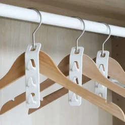 Cascading Clothes Hanger HooksSpace Saving Series Multi-Function Multi-Layer Cabinet Clothes Connection Storage Clothes Rack