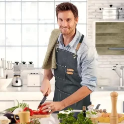 Chef Apron For Women and Men, Kitchen Cooking Apron, Personalised Gardening Apron with Pocket Work Aprons Cross Back Heavy Duty Adjustable