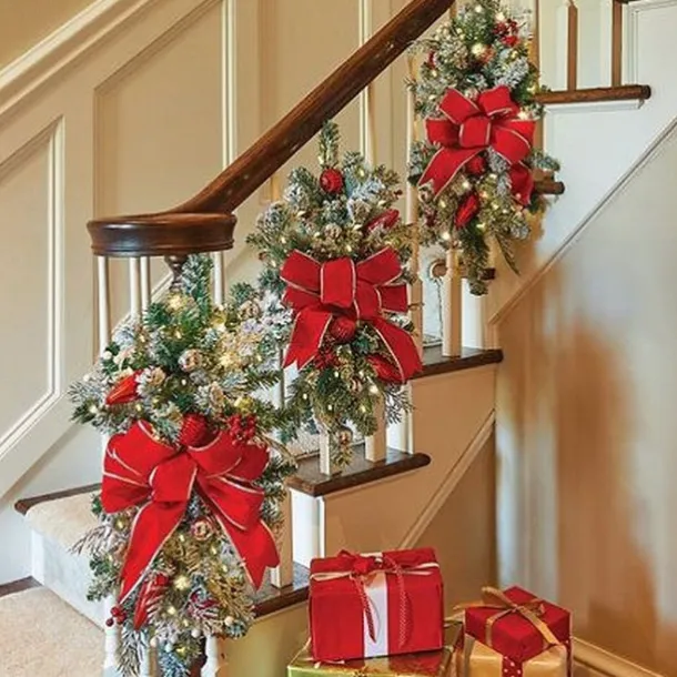 Christmas Decorations Christmas Wreaths Xmas Swags with Lights Cordless Prelit Stairway Stairway Staircase Window Wall Decoration Teardrop Trim Wreath Rattan Shopping Mall Hotel Outdoor