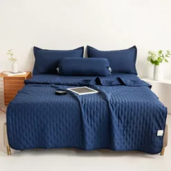 Cooling Blanket Absorbs Heat to Keep Cool, Ultra-Soft Breathable Summer Blanket for Hot Sleepers,Twin/Full Size Blanket for All Season