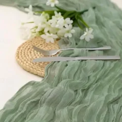 Cotton Voile Yarn Crinkled Table Runner Bohemian Style Twist Tablecloth Wedding Party Decoration Pleated Table Runner