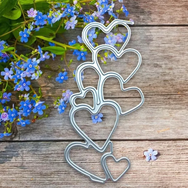 Create Beautiful Crafts with Metal Love Greeting Card Lace Cutting Dies - Perfect for Card Making, Scrapbooking, Stamping & More!