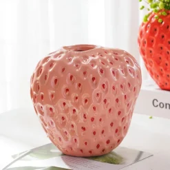 Creative Strawberry Vases Resin Flower Arrangements Household Soft Decorations Desktop Ornaments Gifts 1PC