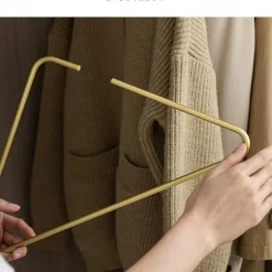 Creative Triangle Clothes Hangers 5pcs Solid Metal Hangers For Coat Trousers Scarf Drying Rack Storage Racks Wardrobe Organizer