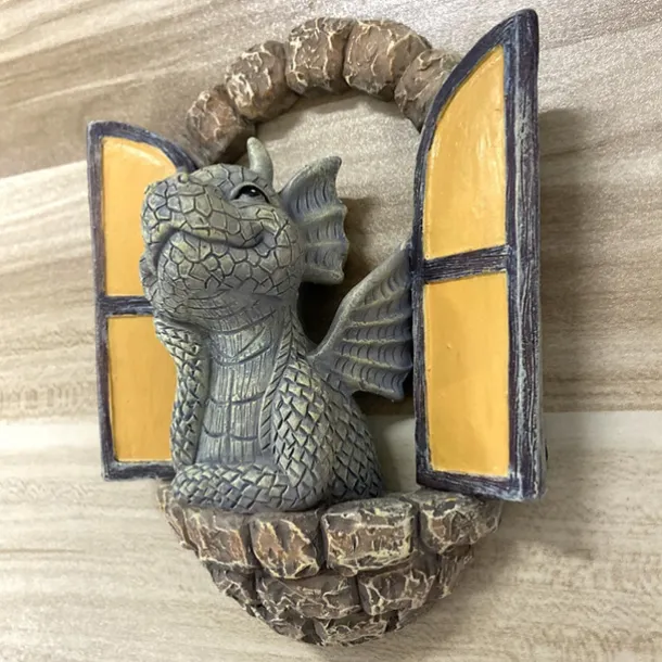 Dinosaur Sculpture Wall Decoration Weatherproof Resin Statue Miniatures for Patio Yard Garden Wall Decoration Lovely Dragon Garden Ornaments