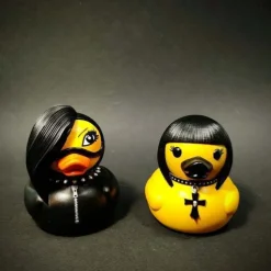 Duck Statue Decor Goth Satanic Duck, Gothic Punk Resin Collectible Figurines Ducks, Cute Little Duck Statue Crafts, Novelty Decorative Satan Duck Ornaments Halloween Decoration