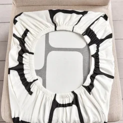 Elastic Floral Dining Chair Covers High Back Dining Chair Cover Stylish and Stretchable Slipcovers for Dining Room Chairs Protects Against Spills Stains and Wear