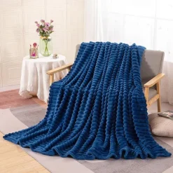 Fleece Blanket Throws Extra Large, Super Soft and Warm Throw Blanket for Couch, Sofa and Bed Cozy, Fuzzy and Lightweight