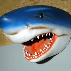 Floating Shark Head Crocodile Decor for Garden Pool, Novelty Outdoor Animals Statue Spoof Toy for Garden Park Pond Wall Decoration