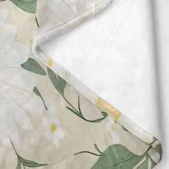 Flower Blanket Soft and Cozy Throw Blanket Featuring Delicate Daisy Design Perfect for Adding Comfort and Charm to Your Bedroom or Living Room Decor