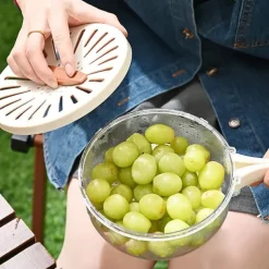 Fruit Strainer Colander Bowl Fruit Drain Basket with Lid Foldable Handle Cleaning Colander Plastic Refrigerator Crisper Kitchen Box Food Storage Container for Fridge Outdoor Picnic Pasta Salad Berry
