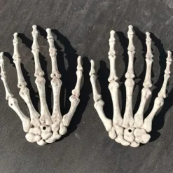 Full Size Skeleton Plastic Skeleton for Halloween Party Scary Halloween Decorations