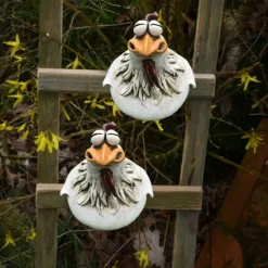 Fun Garden Art Resin Craft Chicken Statue Hen Sculpture Ornament for Home Garden Yard Outdoor Decor Accessories Fence Decoration